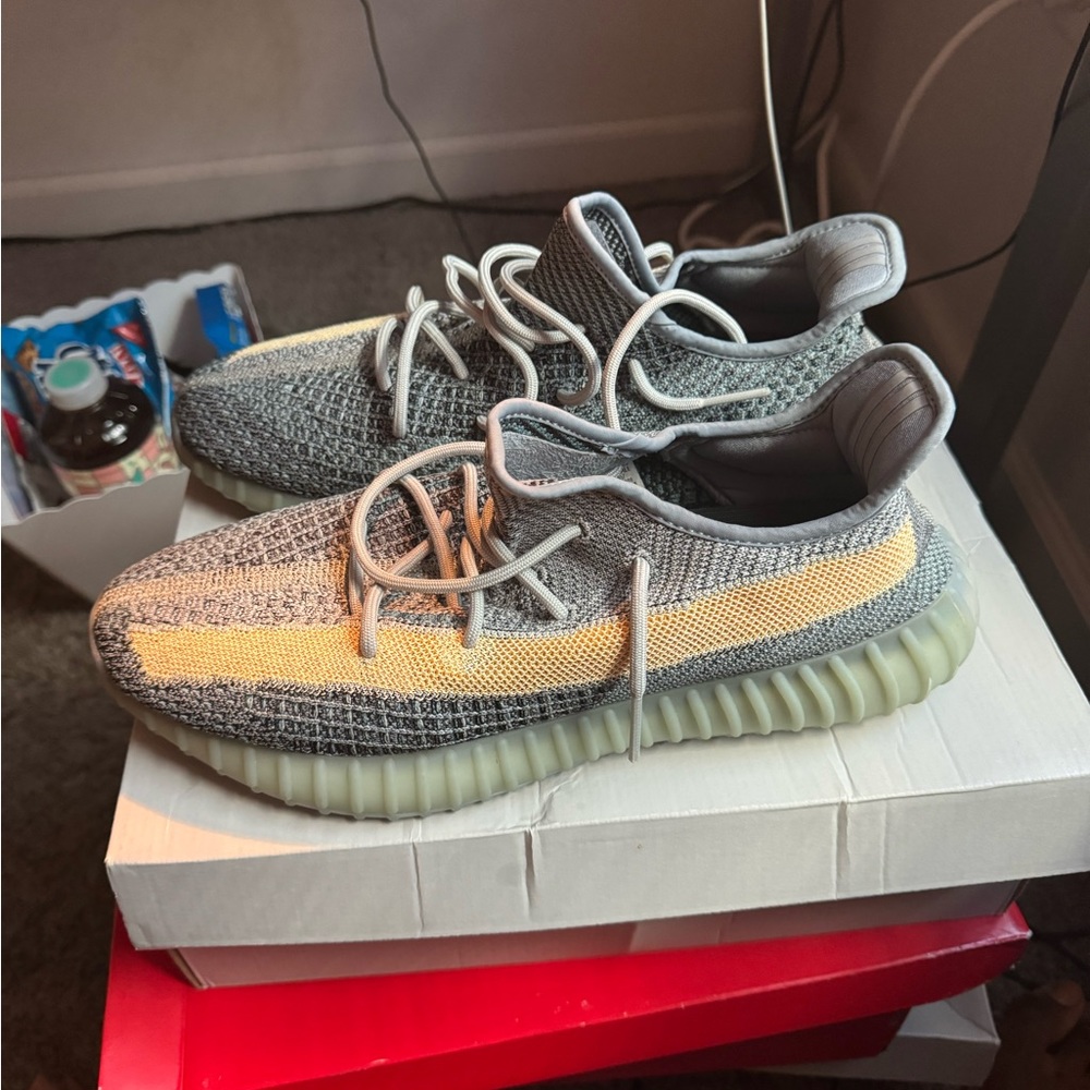 Ash Blue Yeezy Boost 350 w/ NO BOX